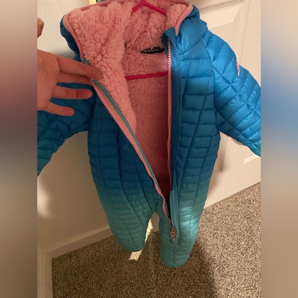 Toddler snow outfit. Brand new. Never worn. Size 24 months - Picture 2 of 3